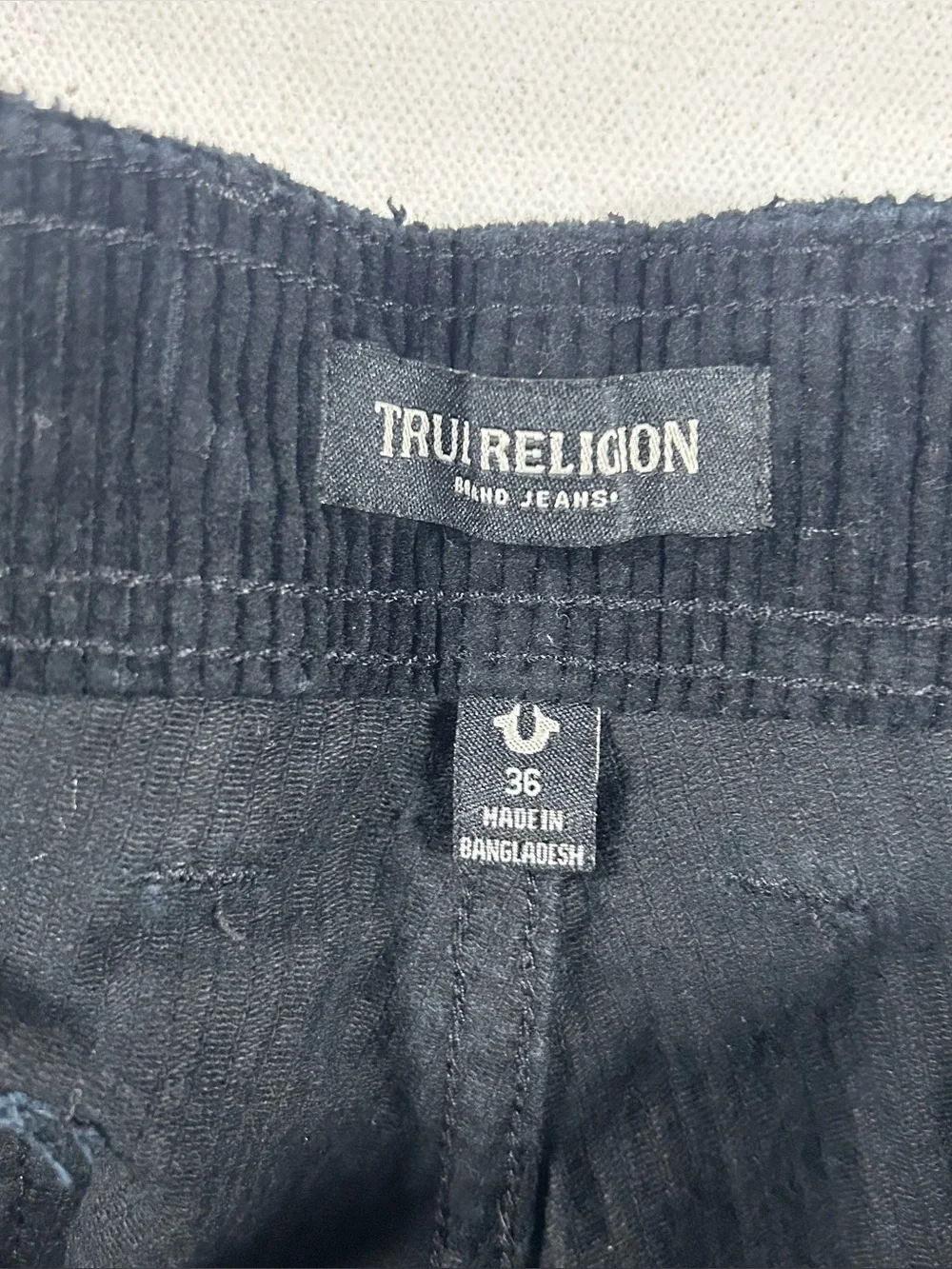 True Religion Corduroy Cargo Pants Mens Fits: 40x31 Black Y2k
